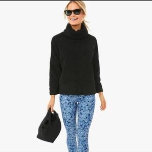 Tuckernuck Women's Black Teddy Fleece Rollins 3/4 Sleeve Pullover Size XL